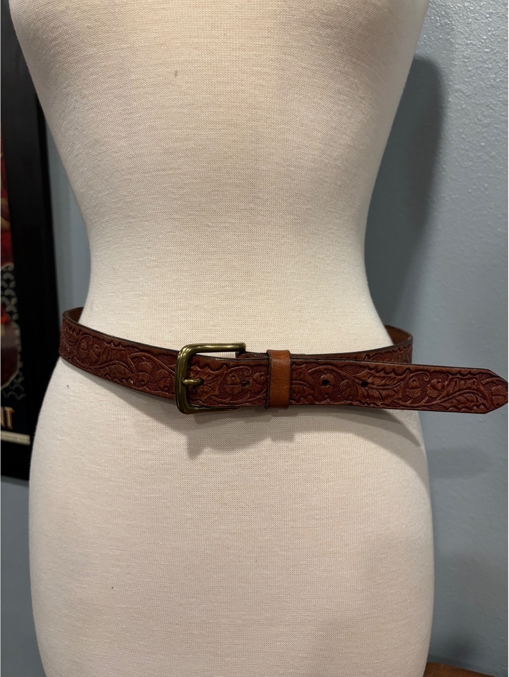 Vintage Lauren Ralph Lauren Genuine Leather Brown Embossed Floral Belt